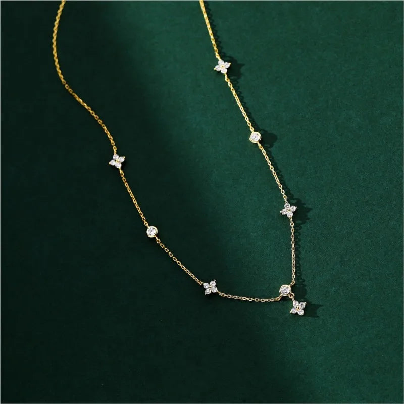 Collana a Catena con Fiore a Quattro Foglie